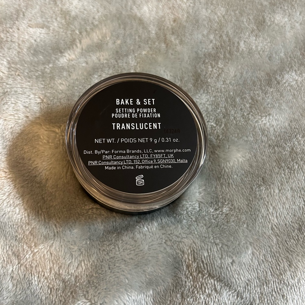 Bake & Set Soft Focus Setting Powder - Picture 2 of 3